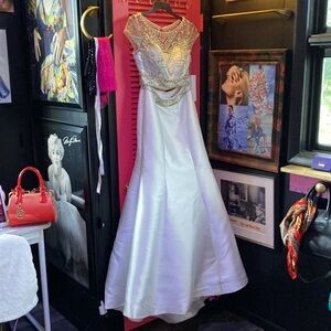 NWT RACHEL ALLAN 2 piece Gown